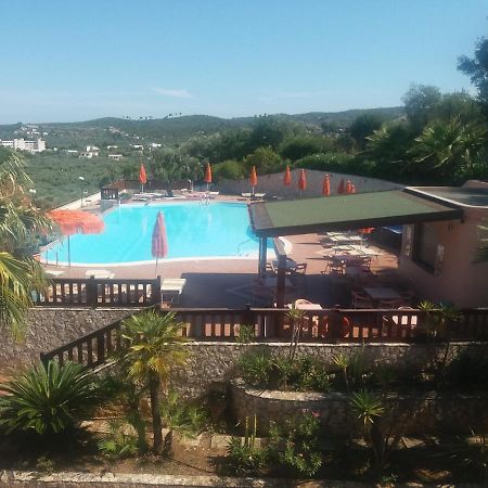 Villa dei pini Vieste Esterno foto