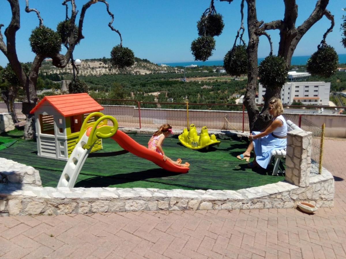 Villa dei pini Vieste Esterno foto