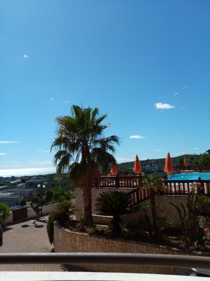 Villa dei pini Vieste Esterno foto