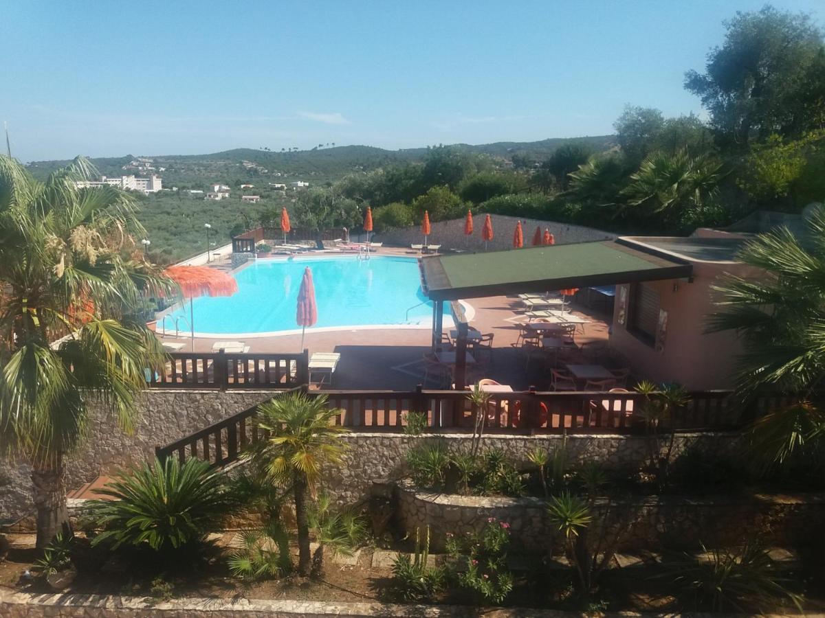 Villa dei pini Vieste Esterno foto